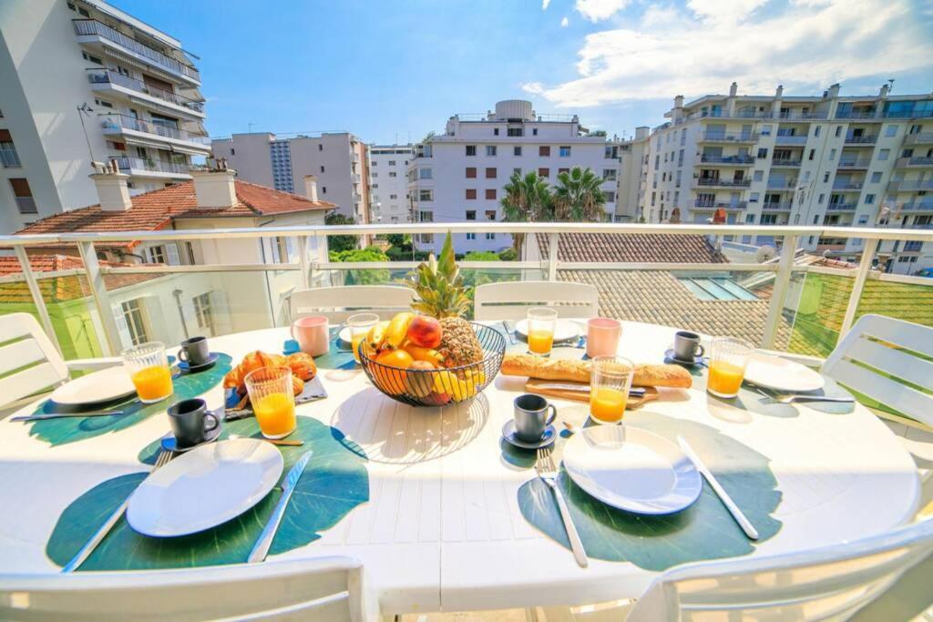 Appartement Le Bain De Soleil - Le Bain De Soleil 5 Star Two Bedroom Cannes